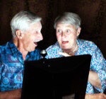 Hilfe am ipad smartphone bei älteren Menschen